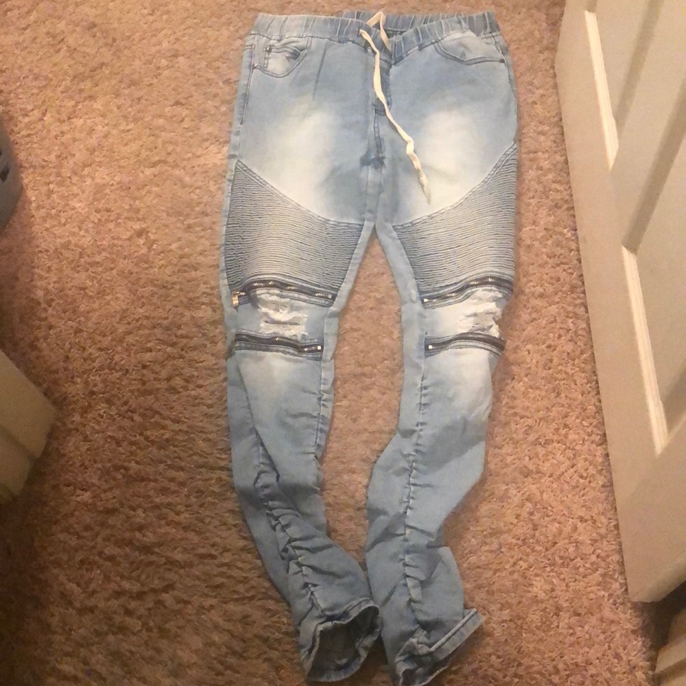 Skinny pants
